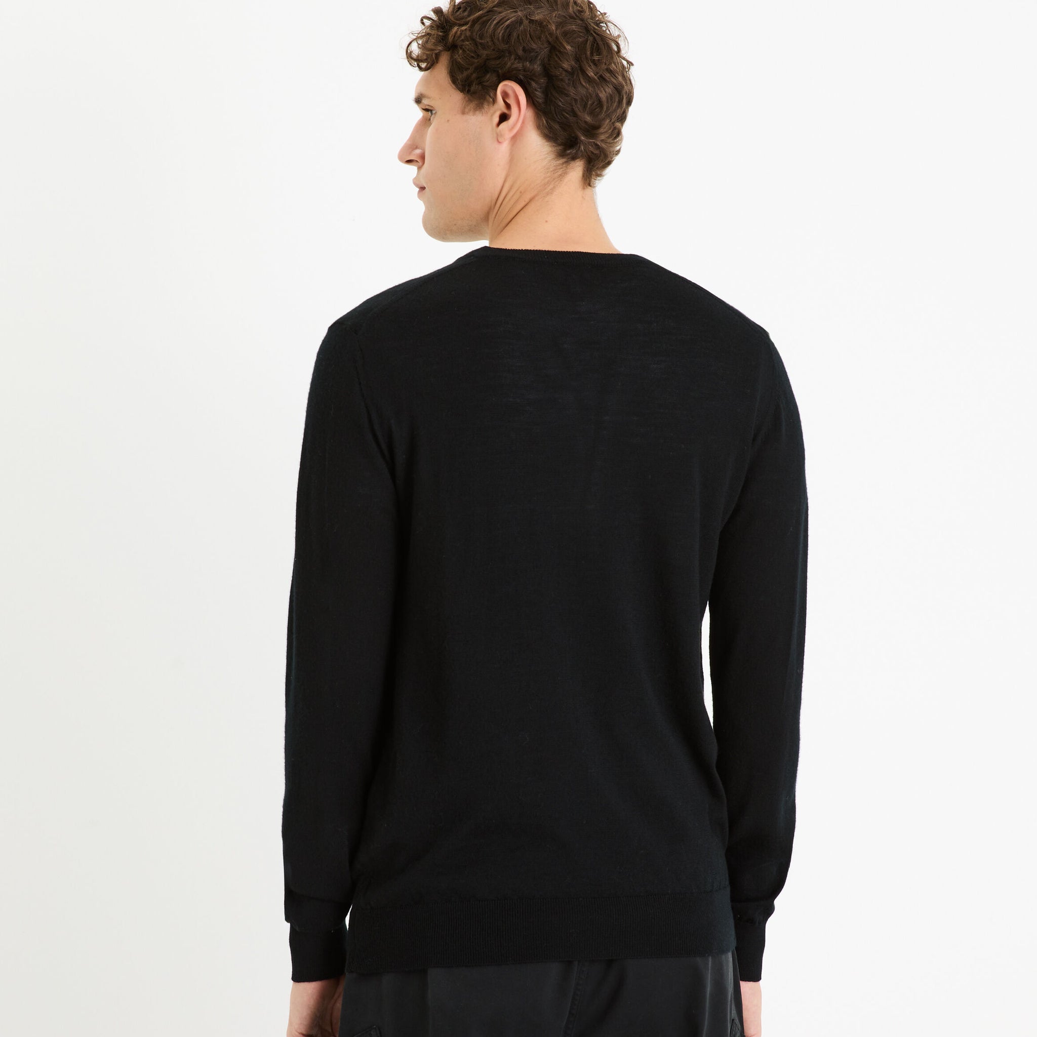 100% Merino Wool Crew Neck Sweater - Black