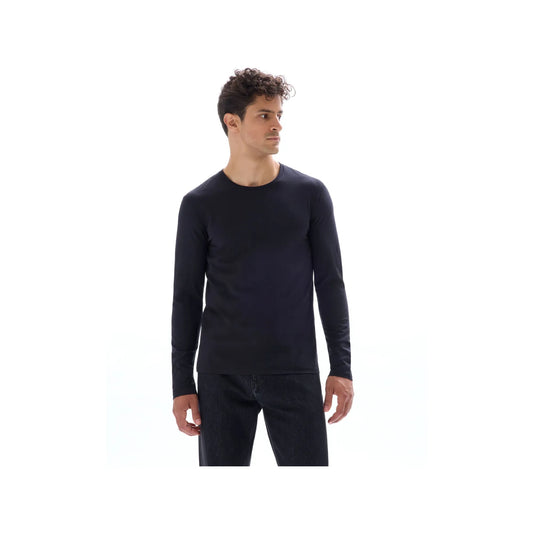Long-Sleeve Crew Neck T-Shirt