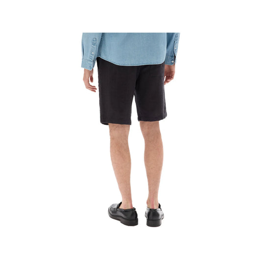 شورت برمودا بنقشة الجاكار المخططة