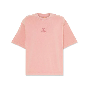 تيشيرت بشعار مطرز وتأثير باهت بفعل الشمس