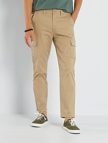 Trousers with pockets