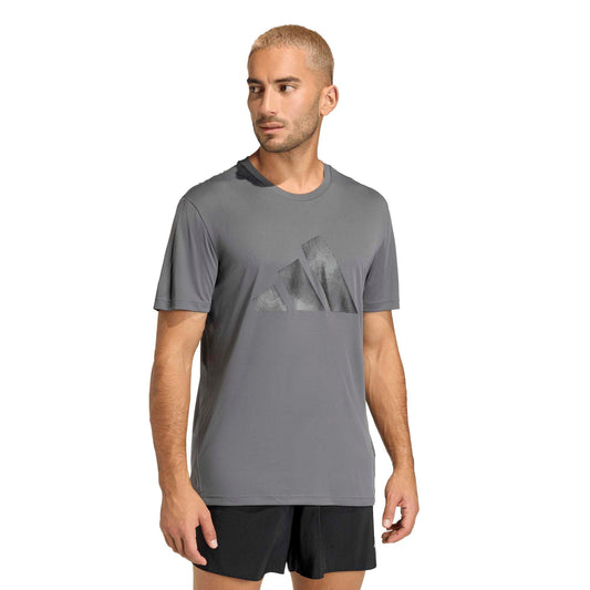 adi365 Running Essentials Brand Love T-shirt