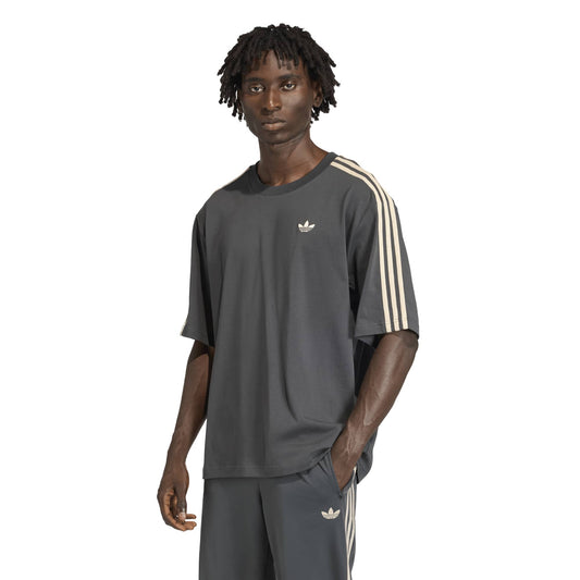 ADICOLOR 3-STRIPES OVERSIZED T-Shirt