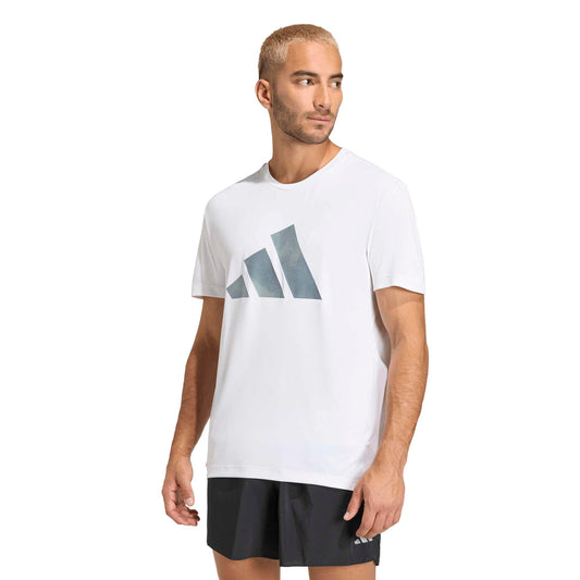adi365 Running Essentials Brand Love T-shirt