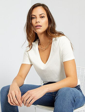 V-neck T-shirt